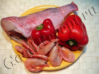 Перец, запеченный с рыбой и креветками