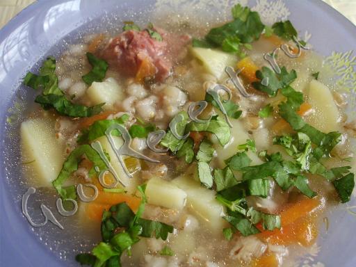 Ароматный, густой картофельный суп с перловкой и копченостями